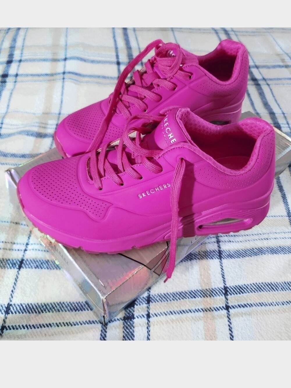 NIB Rare SKETCHERS Uno In "Night Shades" Hot Pink #73667